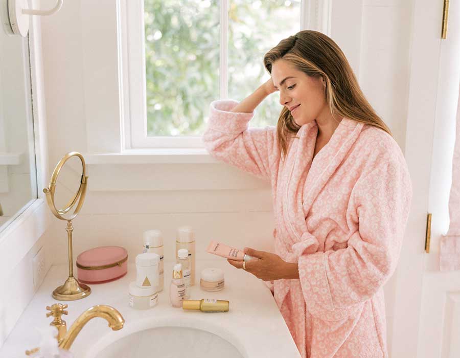 طريقك نحو الجمال والأنوثة يبدأ معنا